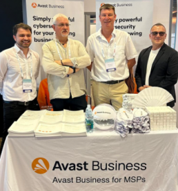 Quattro uomini al corner Avast Business